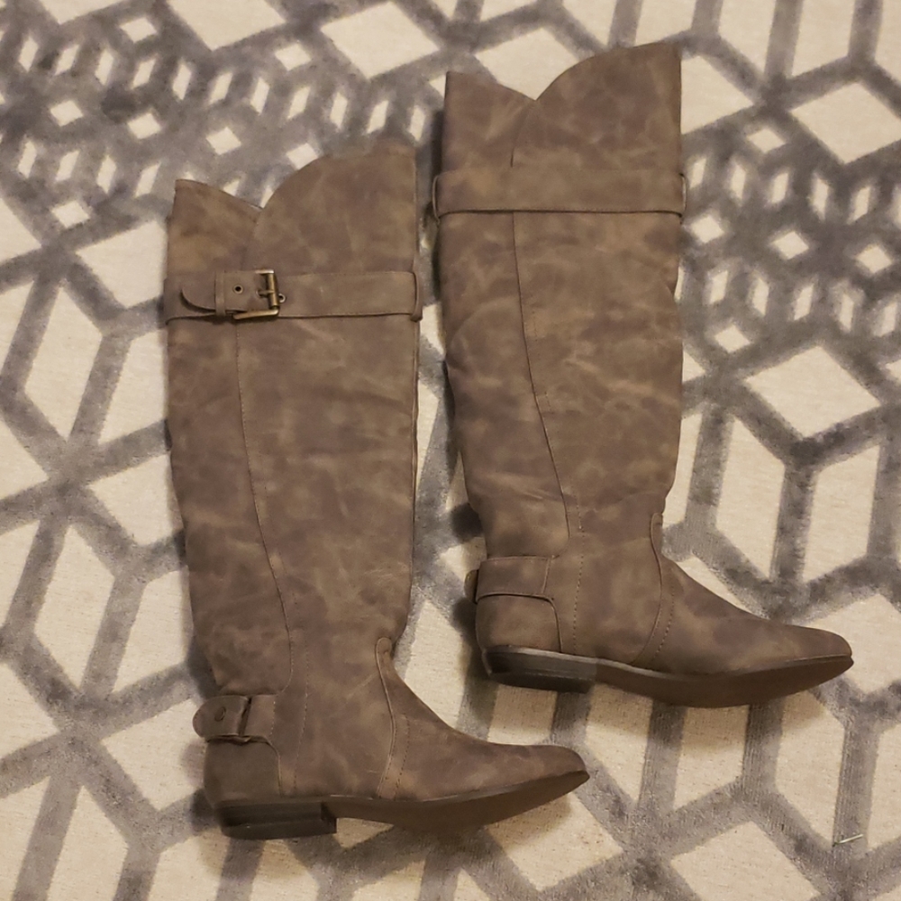 knee high boots